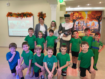 Уступи дорогу поездам 8