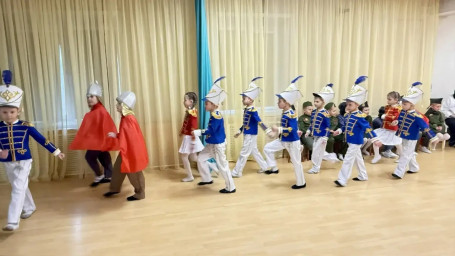 Патриотическое воспитание в действии: в детском саду прошёл смотр песни и строя 19