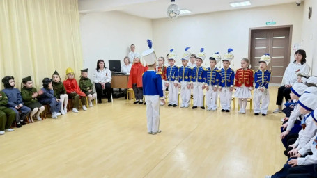 Патриотическое воспитание в действии: в детском саду прошёл смотр песни и строя 17