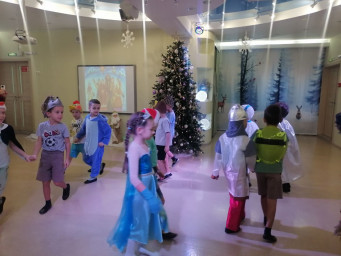 Прощание с елочкой 13